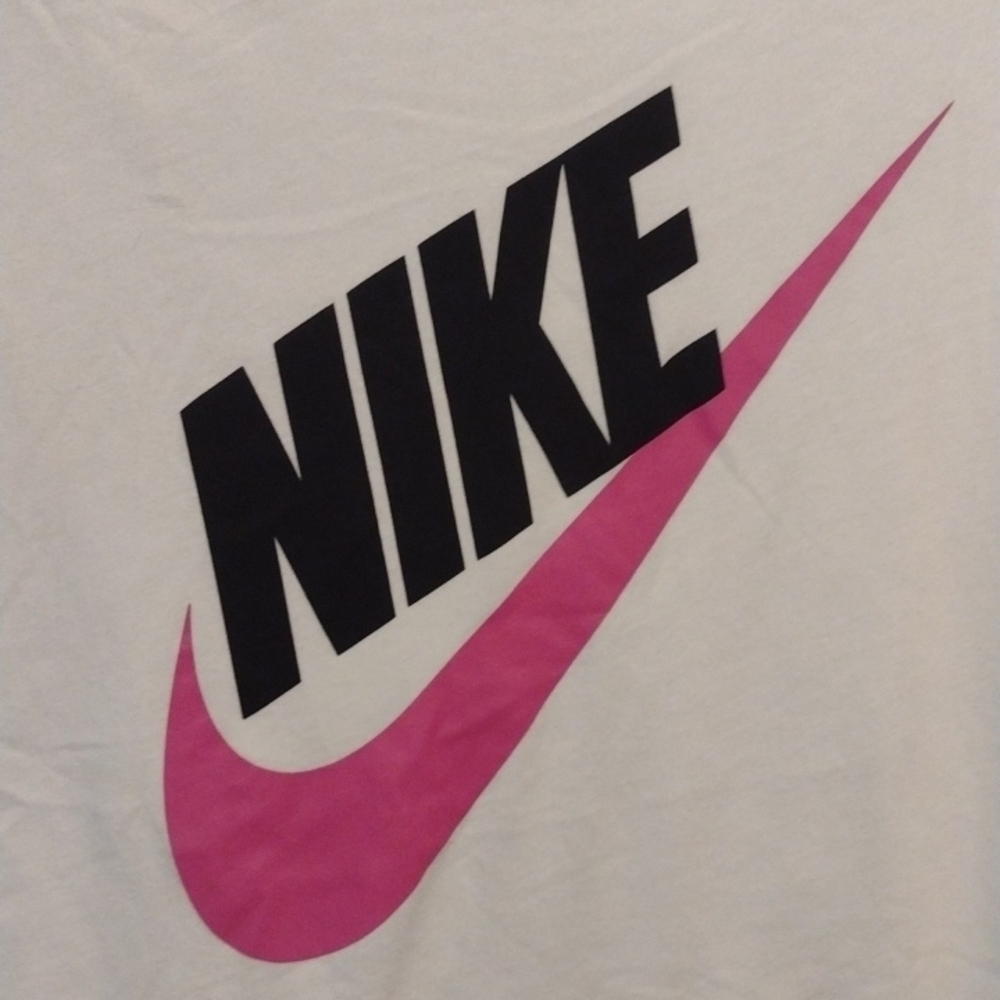 Nike - Picture 2 of 7